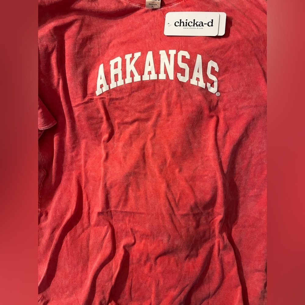 NWT- chicka-d Women’s Arkansas Razorback The Big Shirt  SIZE: XL  COLOR: Red